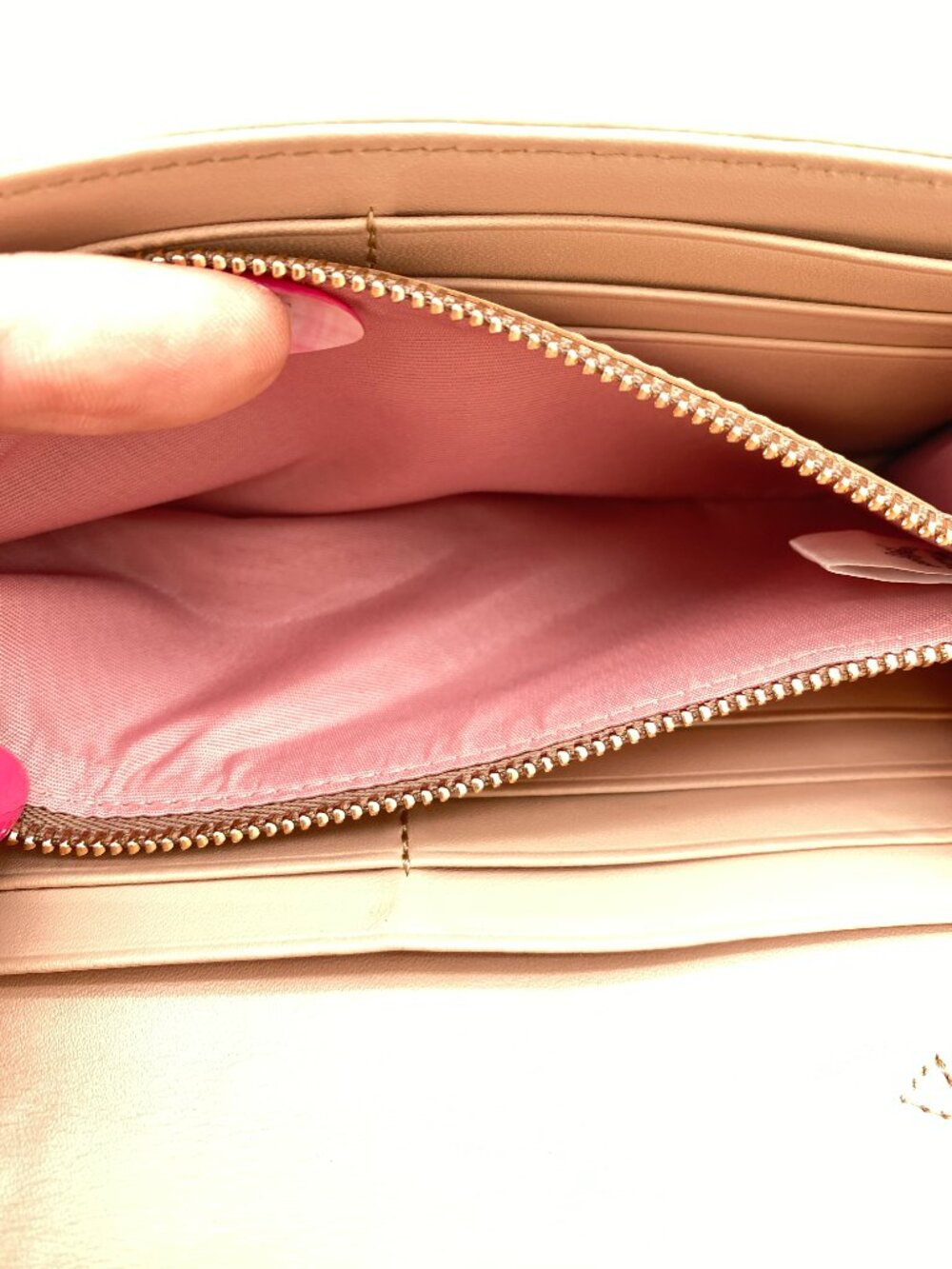 MCM Patricia Studded Visetos Wallet on Chain Rose Gold WOC 💗 Piper - Picture 6 of 14